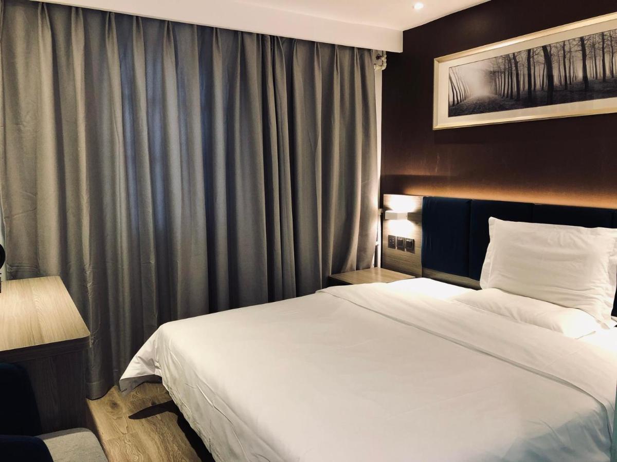 7 Days Premium Tiananmen Branch Hotel